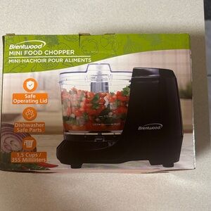 BNIB Brentwood Black Mini Food Chopper